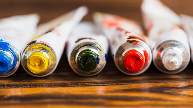 ظروف مناسب برای نگهداری رنگ گواش